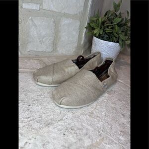 Tom Alpargata natural jute w/ Metallic Woven slip on sz 10